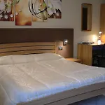 Relais Bb Pacengo B&B 라찌제
