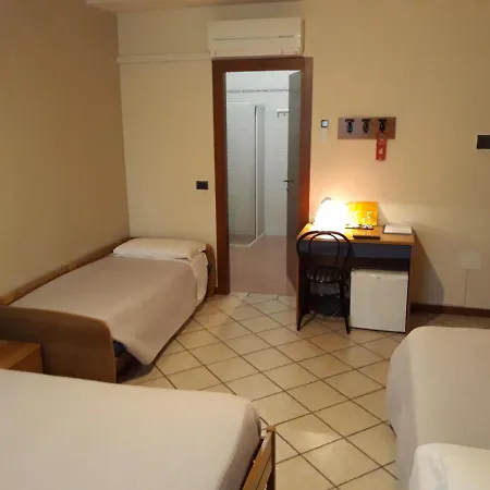 فندق مبيت وإفطار Relais Bb Pacengo لاتيزي