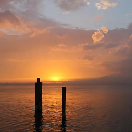 לינה וארוחת בוקר Relais Bb Pacengo 4*