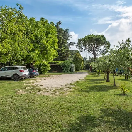 Relais Bb Pacengo לינה וארוחת בוקר 4*