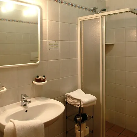 Relais Bb Pacengo 4* لاتيزي