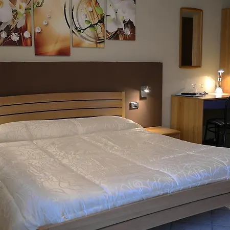 Relais Bb Pacengo לינה וארוחת בוקר לאזיסה